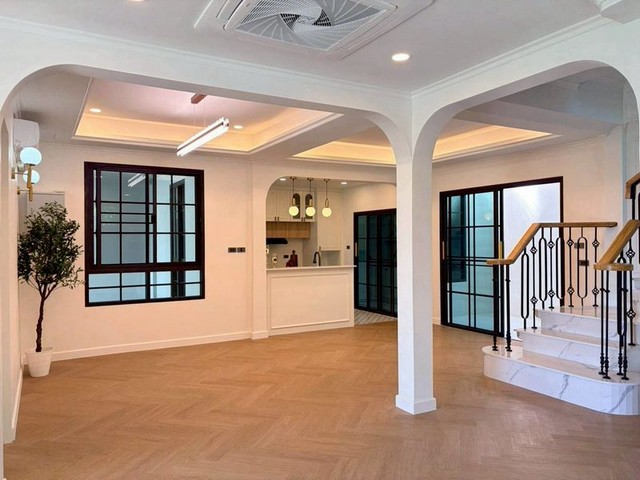 ประกาศฟรี! ซื้อ-ขาย-เช่า คอนโด บ้าน ทาวน์โฮม ที่ดิน และพื้นที่เชิงพาณิชย์ทั่วประเทศไทย ทุกทำเล ทุกงบประมาณ ไม่มีค่าใช้จ่าย ลงง่าย ขายไว เข้าถึงผู้ซื้อโดยตรง 4 252279pic3.jpg