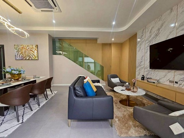 ประกาศฟรี! ซื้อ-ขาย-เช่า คอนโด บ้าน ทาวน์โฮม ที่ดิน และพื้นที่เชิงพาณิชย์ทั่วประเทศไทย ทุกทำเล ทุกงบประมาณ ไม่มีค่าใช้จ่าย ลงง่าย ขายไว เข้าถึงผู้ซื้อโดยตรง 3 296365pic2.jpg