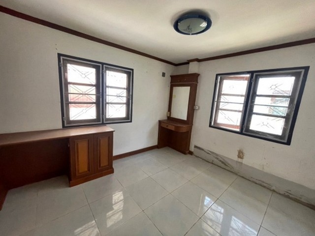 ประกาศฟรี! ซื้อ-ขาย-เช่า คอนโด บ้าน ทาวน์โฮม ที่ดิน และพื้นที่เชิงพาณิชย์ทั่วประเทศไทย ทุกทำเล ทุกงบประมาณ ไม่มีค่าใช้จ่าย ลงง่าย ขายไว เข้าถึงผู้ซื้อโดยตรง 5 251943pic4.jpg