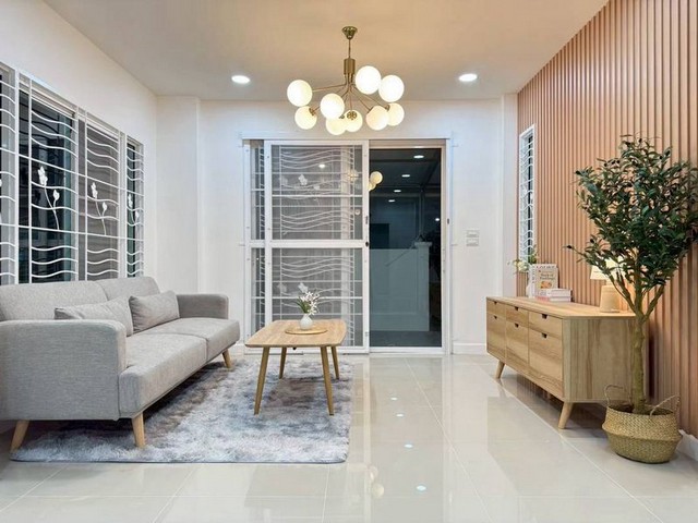 ประกาศฟรี! ซื้อ-ขาย-เช่า คอนโด บ้าน ทาวน์โฮม ที่ดิน และพื้นที่เชิงพาณิชย์ทั่วประเทศไทย ทุกทำเล ทุกงบประมาณ ไม่มีค่าใช้จ่าย ลงง่าย ขายไว เข้าถึงผู้ซื้อโดยตรง 3 313735pic2.jpg