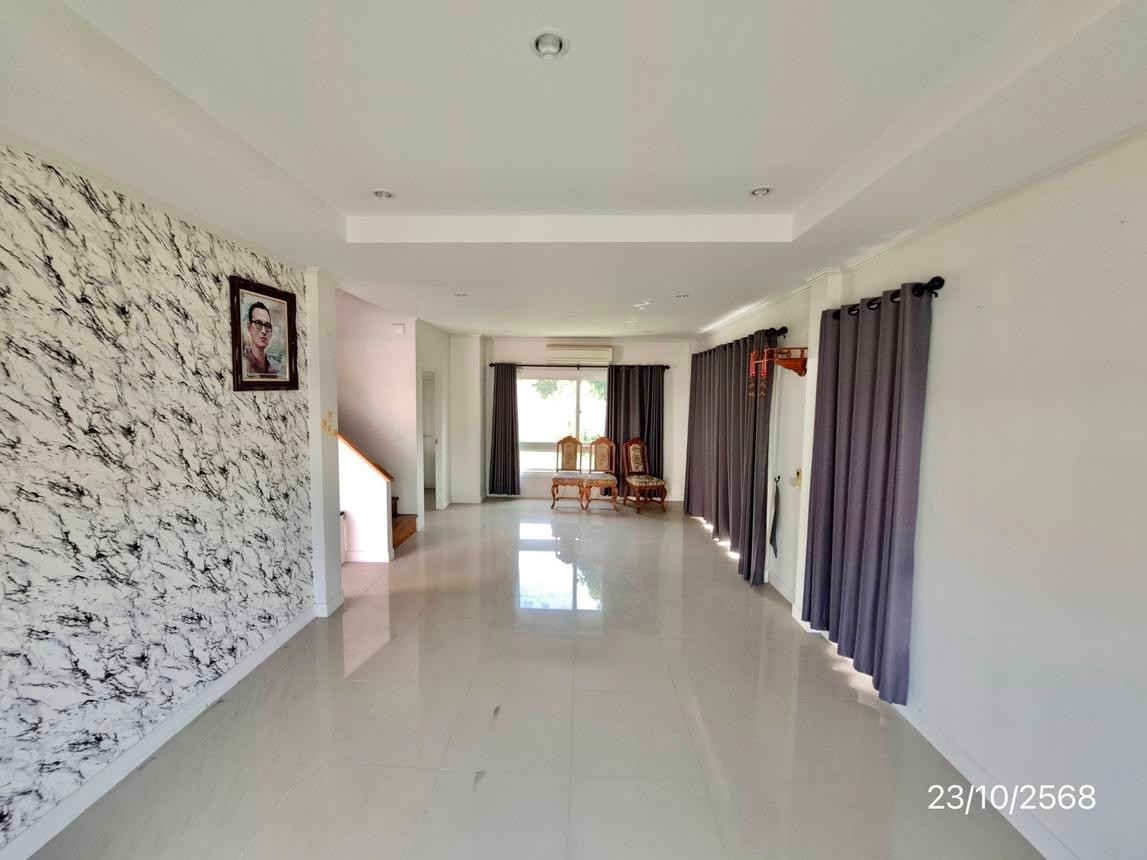 ประกาศฟรี! ซื้อ-ขาย-เช่า คอนโด บ้าน ทาวน์โฮม ที่ดิน และพื้นที่เชิงพาณิชย์ทั่วประเทศไทย ทุกทำเล ทุกงบประมาณ ไม่มีค่าใช้จ่าย ลงง่าย ขายไว เข้าถึงผู้ซื้อโดยตรง 4 251861pic3.jpg