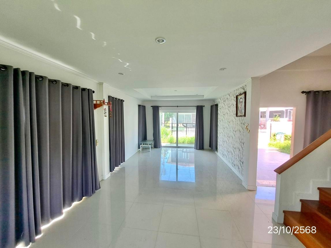 ประกาศฟรี! ซื้อ-ขาย-เช่า คอนโด บ้าน ทาวน์โฮม ที่ดิน และพื้นที่เชิงพาณิชย์ทั่วประเทศไทย ทุกทำเล ทุกงบประมาณ ไม่มีค่าใช้จ่าย ลงง่าย ขายไว เข้าถึงผู้ซื้อโดยตรง 5 251861pic4.jpg