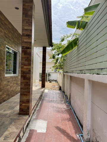 ประกาศฟรี! ซื้อ-ขาย-เช่า คอนโด บ้าน ทาวน์โฮม ที่ดิน และพื้นที่เชิงพาณิชย์ทั่วประเทศไทย ทุกทำเล ทุกงบประมาณ ไม่มีค่าใช้จ่าย ลงง่าย ขายไว เข้าถึงผู้ซื้อโดยตรง 3 252873pic2.jpg