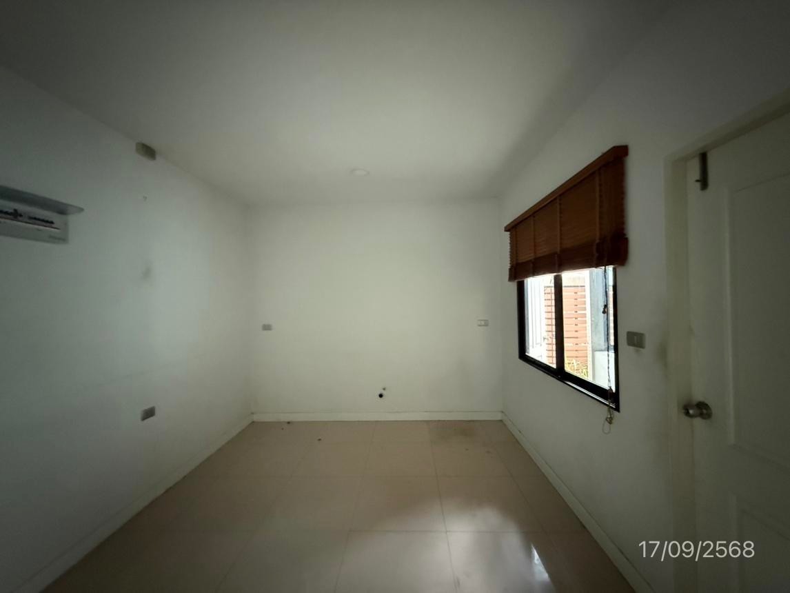 ประกาศฟรี! ซื้อ-ขาย-เช่า คอนโด บ้าน ทาวน์โฮม ที่ดิน และพื้นที่เชิงพาณิชย์ทั่วประเทศไทย ทุกทำเล ทุกงบประมาณ ไม่มีค่าใช้จ่าย ลงง่าย ขายไว เข้าถึงผู้ซื้อโดยตรง 5 251859pic4.jpg