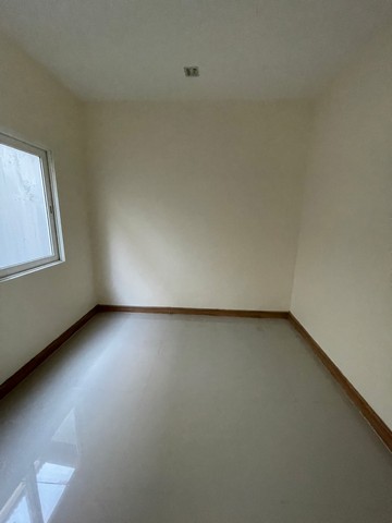 ประกาศฟรี! ซื้อ-ขาย-เช่า คอนโด บ้าน ทาวน์โฮม ที่ดิน และพื้นที่เชิงพาณิชย์ทั่วประเทศไทย ทุกทำเล ทุกงบประมาณ ไม่มีค่าใช้จ่าย ลงง่าย ขายไว เข้าถึงผู้ซื้อโดยตรง 4 252867pic3.jpg