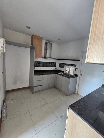 ประกาศฟรี! ซื้อ-ขาย-เช่า คอนโด บ้าน ทาวน์โฮม ที่ดิน และพื้นที่เชิงพาณิชย์ทั่วประเทศไทย ทุกทำเล ทุกงบประมาณ ไม่มีค่าใช้จ่าย ลงง่าย ขายไว เข้าถึงผู้ซื้อโดยตรง 5 315259pic4.jpg