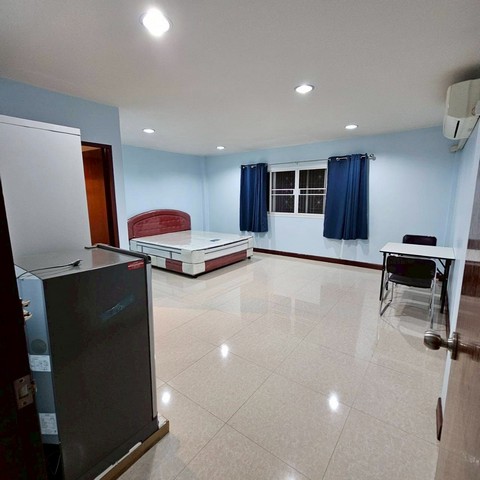 ประกาศฟรี! ซื้อ-ขาย-เช่า คอนโด บ้าน ทาวน์โฮม ที่ดิน และพื้นที่เชิงพาณิชย์ทั่วประเทศไทย ทุกทำเล ทุกงบประมาณ ไม่มีค่าใช้จ่าย ลงง่าย ขายไว เข้าถึงผู้ซื้อโดยตรง 4 315272pic3.jpg