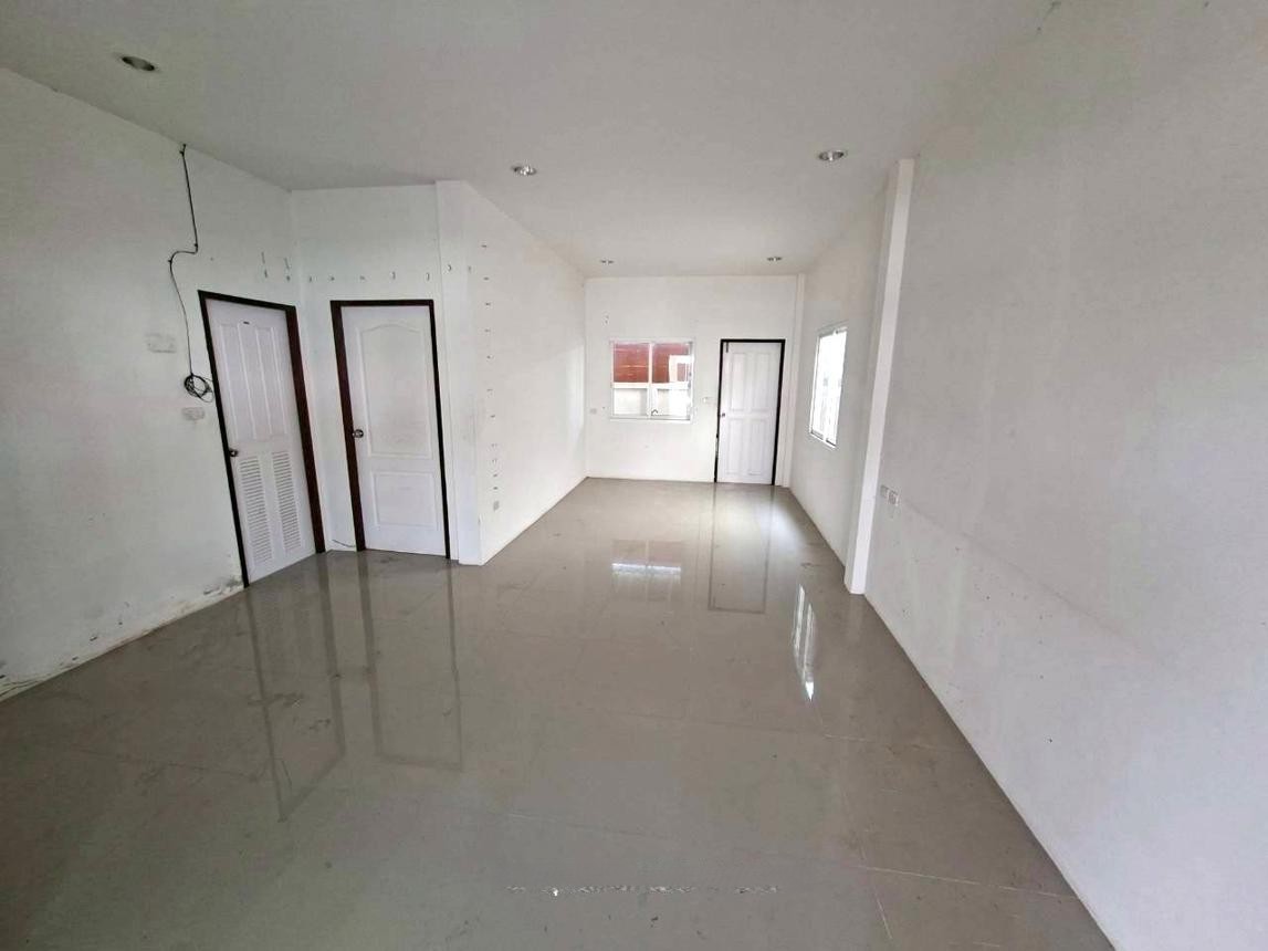 ประกาศฟรี! ซื้อ-ขาย-เช่า คอนโด บ้าน ทาวน์โฮม ที่ดิน และพื้นที่เชิงพาณิชย์ทั่วประเทศไทย ทุกทำเล ทุกงบประมาณ ไม่มีค่าใช้จ่าย ลงง่าย ขายไว เข้าถึงผู้ซื้อโดยตรง 5 252858pic4.jpg