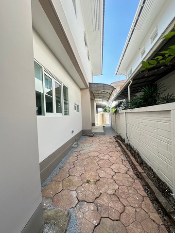 ประกาศฟรี! ซื้อ-ขาย-เช่า คอนโด บ้าน ทาวน์โฮม ที่ดิน และพื้นที่เชิงพาณิชย์ทั่วประเทศไทย ทุกทำเล ทุกงบประมาณ ไม่มีค่าใช้จ่าย ลงง่าย ขายไว เข้าถึงผู้ซื้อโดยตรง 3 252896pic2.jpg