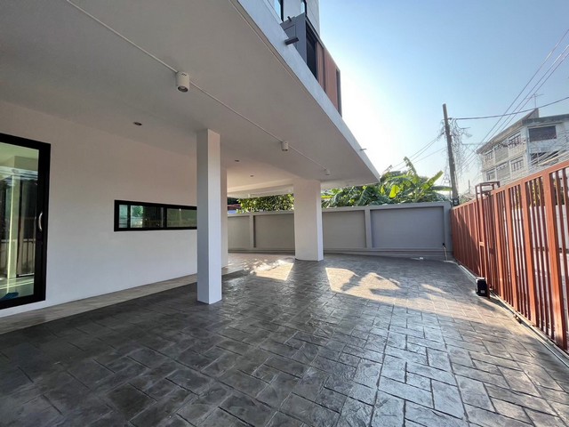 ประกาศฟรี! ซื้อ-ขาย-เช่า คอนโด บ้าน ทาวน์โฮม ที่ดิน และพื้นที่เชิงพาณิชย์ทั่วประเทศไทย ทุกทำเล ทุกงบประมาณ ไม่มีค่าใช้จ่าย ลงง่าย ขายไว เข้าถึงผู้ซื้อโดยตรง 4 514426pic3.jpg