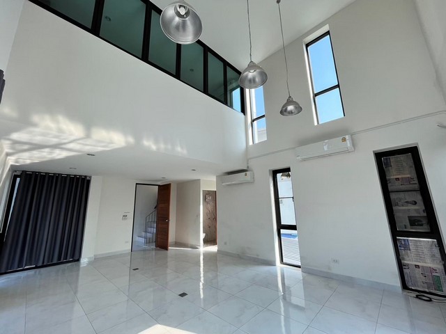 ประกาศฟรี! ซื้อ-ขาย-เช่า คอนโด บ้าน ทาวน์โฮม ที่ดิน และพื้นที่เชิงพาณิชย์ทั่วประเทศไทย ทุกทำเล ทุกงบประมาณ ไม่มีค่าใช้จ่าย ลงง่าย ขายไว เข้าถึงผู้ซื้อโดยตรง 5 514426pic4.jpg