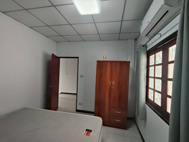 ประกาศฟรี! ซื้อ-ขาย-เช่า คอนโด บ้าน ทาวน์โฮม ที่ดิน และพื้นที่เชิงพาณิชย์ทั่วประเทศไทย ทุกทำเล ทุกงบประมาณ ไม่มีค่าใช้จ่าย ลงง่าย ขายไว เข้าถึงผู้ซื้อโดยตรง 3 294040pic2.jpg