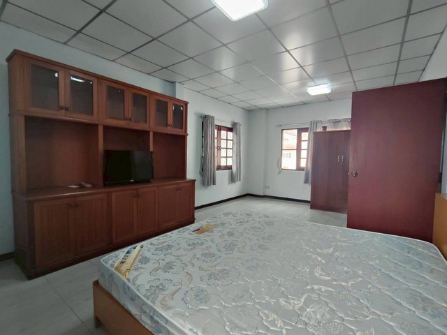 ประกาศฟรี! ซื้อ-ขาย-เช่า คอนโด บ้าน ทาวน์โฮม ที่ดิน และพื้นที่เชิงพาณิชย์ทั่วประเทศไทย ทุกทำเล ทุกงบประมาณ ไม่มีค่าใช้จ่าย ลงง่าย ขายไว เข้าถึงผู้ซื้อโดยตรง 4 294040pic3.jpg