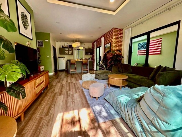 ประกาศฟรี! ซื้อ-ขาย-เช่า คอนโด บ้าน ทาวน์โฮม ที่ดิน และพื้นที่เชิงพาณิชย์ทั่วประเทศไทย ทุกทำเล ทุกงบประมาณ ไม่มีค่าใช้จ่าย ลงง่าย ขายไว เข้าถึงผู้ซื้อโดยตรง 3 315089pic2.jpg