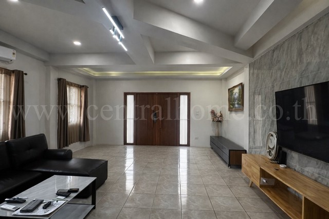 ประกาศฟรี! ซื้อ-ขาย-เช่า คอนโด บ้าน ทาวน์โฮม ที่ดิน และพื้นที่เชิงพาณิชย์ทั่วประเทศไทย ทุกทำเล ทุกงบประมาณ ไม่มีค่าใช้จ่าย ลงง่าย ขายไว เข้าถึงผู้ซื้อโดยตรง 4 294049pic3.jpg