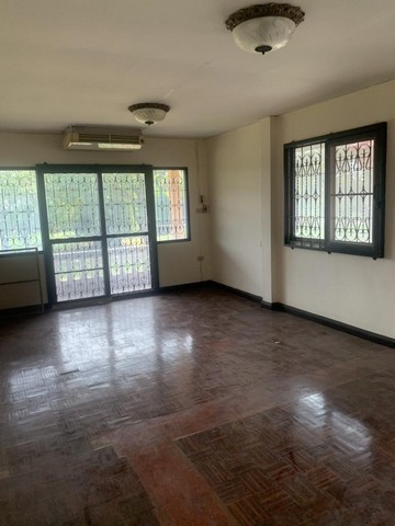 ประกาศฟรี! ซื้อ-ขาย-เช่า คอนโด บ้าน ทาวน์โฮม ที่ดิน และพื้นที่เชิงพาณิชย์ทั่วประเทศไทย ทุกทำเล ทุกงบประมาณ ไม่มีค่าใช้จ่าย ลงง่าย ขายไว เข้าถึงผู้ซื้อโดยตรง 4 514342pic3.jpg