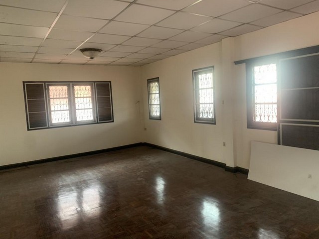 ประกาศฟรี! ซื้อ-ขาย-เช่า คอนโด บ้าน ทาวน์โฮม ที่ดิน และพื้นที่เชิงพาณิชย์ทั่วประเทศไทย ทุกทำเล ทุกงบประมาณ ไม่มีค่าใช้จ่าย ลงง่าย ขายไว เข้าถึงผู้ซื้อโดยตรง 5 514342pic4.jpg