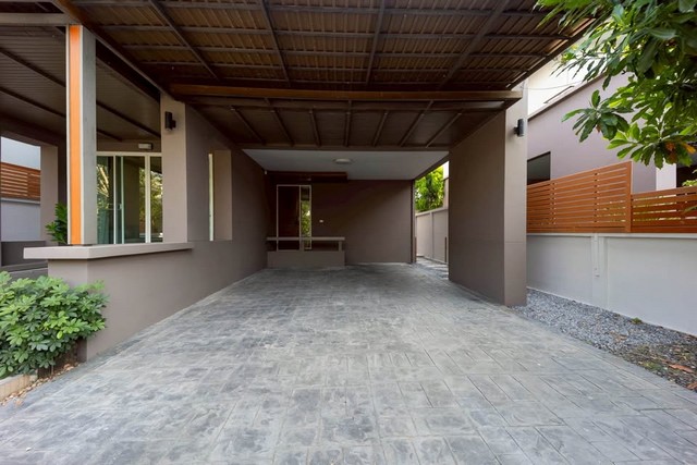 ประกาศฟรี! ซื้อ-ขาย-เช่า คอนโด บ้าน ทาวน์โฮม ที่ดิน และพื้นที่เชิงพาณิชย์ทั่วประเทศไทย ทุกทำเล ทุกงบประมาณ ไม่มีค่าใช้จ่าย ลงง่าย ขายไว เข้าถึงผู้ซื้อโดยตรง 2 514412pic1.jpg