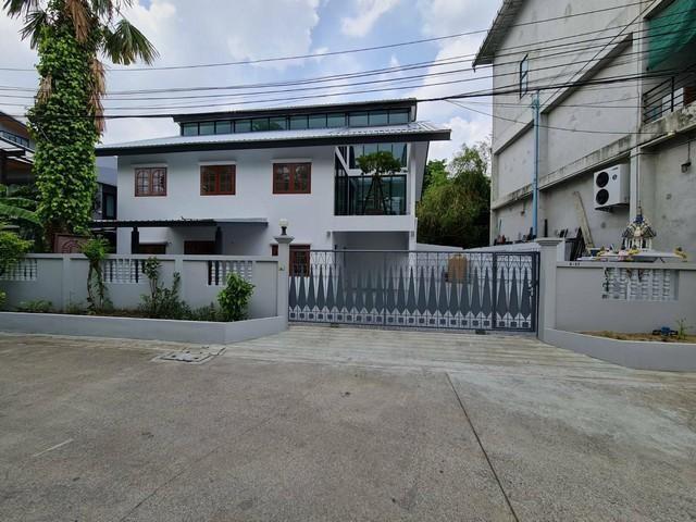 ประกาศฟรี! ซื้อ-ขาย-เช่า คอนโด บ้าน ทาวน์โฮม ที่ดิน และพื้นที่เชิงพาณิชย์ทั่วประเทศไทย ทุกทำเล ทุกงบประมาณ ไม่มีค่าใช้จ่าย ลงง่าย ขายไว เข้าถึงผู้ซื้อโดยตรง 2 511404pic1.jpg