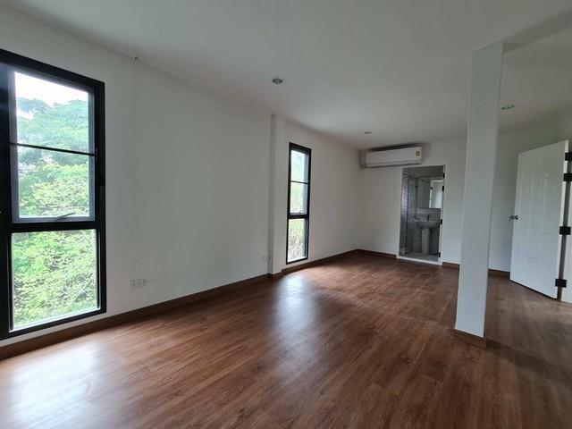 ประกาศฟรี! ซื้อ-ขาย-เช่า คอนโด บ้าน ทาวน์โฮม ที่ดิน และพื้นที่เชิงพาณิชย์ทั่วประเทศไทย ทุกทำเล ทุกงบประมาณ ไม่มีค่าใช้จ่าย ลงง่าย ขายไว เข้าถึงผู้ซื้อโดยตรง 5 511404pic4.jpg