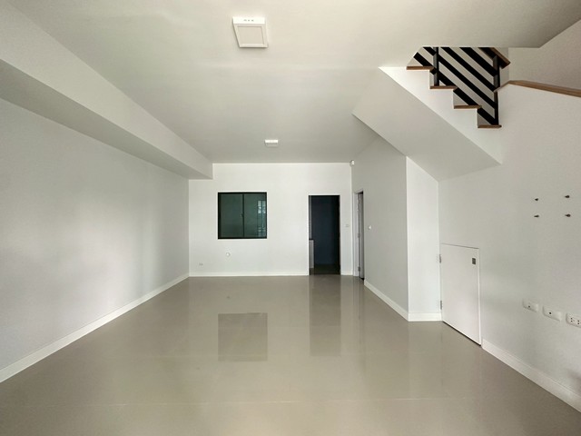 ประกาศฟรี! ซื้อ-ขาย-เช่า คอนโด บ้าน ทาวน์โฮม ที่ดิน และพื้นที่เชิงพาณิชย์ทั่วประเทศไทย ทุกทำเล ทุกงบประมาณ ไม่มีค่าใช้จ่าย ลงง่าย ขายไว เข้าถึงผู้ซื้อโดยตรง 4 253013pic3.jpg