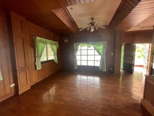 ประกาศฟรี! ซื้อ-ขาย-เช่า คอนโด บ้าน ทาวน์โฮม ที่ดิน และพื้นที่เชิงพาณิชย์ทั่วประเทศไทย ทุกทำเล ทุกงบประมาณ ไม่มีค่าใช้จ่าย ลงง่าย ขายไว เข้าถึงผู้ซื้อโดยตรง 5 251972pic4.jpg