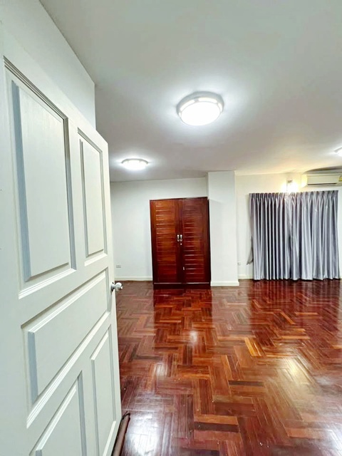 ประกาศฟรี! ซื้อ-ขาย-เช่า คอนโด บ้าน ทาวน์โฮม ที่ดิน และพื้นที่เชิงพาณิชย์ทั่วประเทศไทย ทุกทำเล ทุกงบประมาณ ไม่มีค่าใช้จ่าย ลงง่าย ขายไว เข้าถึงผู้ซื้อโดยตรง 5 253058pic4.jpg