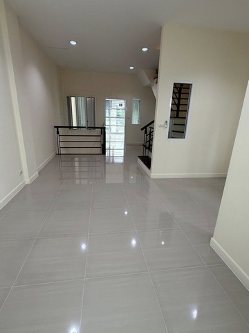 ประกาศฟรี! ซื้อ-ขาย-เช่า คอนโด บ้าน ทาวน์โฮม ที่ดิน และพื้นที่เชิงพาณิชย์ทั่วประเทศไทย ทุกทำเล ทุกงบประมาณ ไม่มีค่าใช้จ่าย ลงง่าย ขายไว เข้าถึงผู้ซื้อโดยตรง 5 514568pic4.jpg