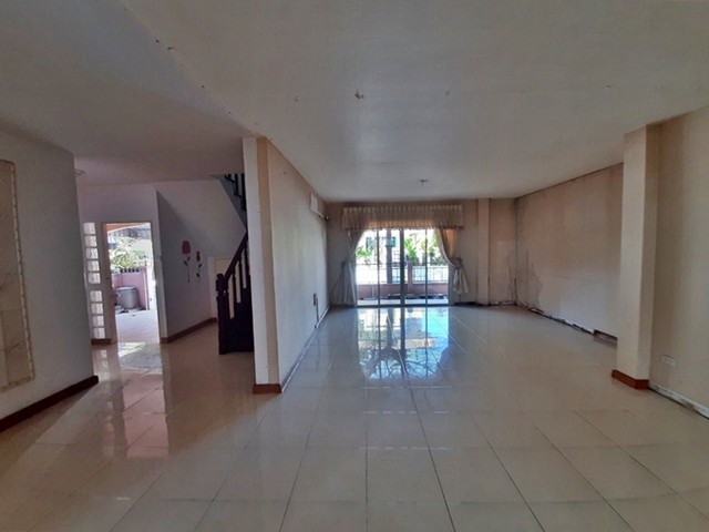 ประกาศฟรี! ซื้อ-ขาย-เช่า คอนโด บ้าน ทาวน์โฮม ที่ดิน และพื้นที่เชิงพาณิชย์ทั่วประเทศไทย ทุกทำเล ทุกงบประมาณ ไม่มีค่าใช้จ่าย ลงง่าย ขายไว เข้าถึงผู้ซื้อโดยตรง 4 252241pic3.jpg