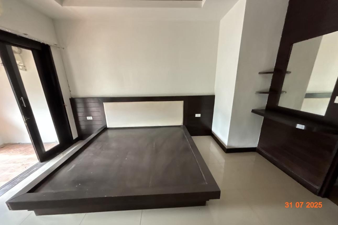 ประกาศฟรี! ซื้อ-ขาย-เช่า คอนโด บ้าน ทาวน์โฮม ที่ดิน และพื้นที่เชิงพาณิชย์ทั่วประเทศไทย ทุกทำเล ทุกงบประมาณ ไม่มีค่าใช้จ่าย ลงง่าย ขายไว เข้าถึงผู้ซื้อโดยตรง 4 253017pic3.jpg