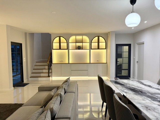 ประกาศฟรี! ซื้อ-ขาย-เช่า คอนโด บ้าน ทาวน์โฮม ที่ดิน และพื้นที่เชิงพาณิชย์ทั่วประเทศไทย ทุกทำเล ทุกงบประมาณ ไม่มีค่าใช้จ่าย ลงง่าย ขายไว เข้าถึงผู้ซื้อโดยตรง 3 514667pic2.jpg