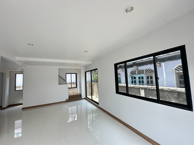 ประกาศฟรี! ซื้อ-ขาย-เช่า คอนโด บ้าน ทาวน์โฮม ที่ดิน และพื้นที่เชิงพาณิชย์ทั่วประเทศไทย ทุกทำเล ทุกงบประมาณ ไม่มีค่าใช้จ่าย ลงง่าย ขายไว เข้าถึงผู้ซื้อโดยตรง 5 253125pic4.jpg