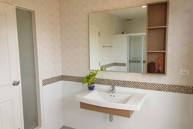 ประกาศฟรี! ซื้อ-ขาย-เช่า คอนโด บ้าน ทาวน์โฮม ที่ดิน และพื้นที่เชิงพาณิชย์ทั่วประเทศไทย ทุกทำเล ทุกงบประมาณ ไม่มีค่าใช้จ่าย ลงง่าย ขายไว เข้าถึงผู้ซื้อโดยตรง 5 253165pic4.jpg