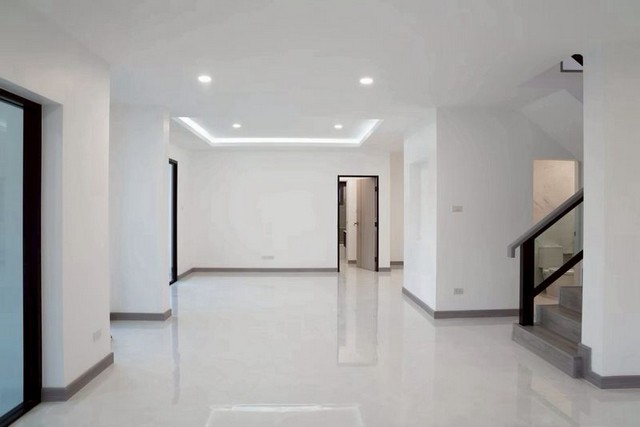 ประกาศฟรี! ซื้อ-ขาย-เช่า คอนโด บ้าน ทาวน์โฮม ที่ดิน และพื้นที่เชิงพาณิชย์ทั่วประเทศไทย ทุกทำเล ทุกงบประมาณ ไม่มีค่าใช้จ่าย ลงง่าย ขายไว เข้าถึงผู้ซื้อโดยตรง 4 253161pic3.jpg