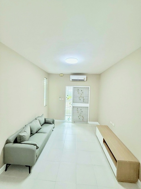 ประกาศฟรี! ซื้อ-ขาย-เช่า คอนโด บ้าน ทาวน์โฮม ที่ดิน และพื้นที่เชิงพาณิชย์ทั่วประเทศไทย ทุกทำเล ทุกงบประมาณ ไม่มีค่าใช้จ่าย ลงง่าย ขายไว เข้าถึงผู้ซื้อโดยตรง 5 252938pic4.jpg