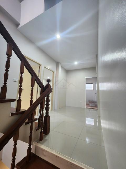 ประกาศฟรี! ซื้อ-ขาย-เช่า คอนโด บ้าน ทาวน์โฮม ที่ดิน และพื้นที่เชิงพาณิชย์ทั่วประเทศไทย ทุกทำเล ทุกงบประมาณ ไม่มีค่าใช้จ่าย ลงง่าย ขายไว เข้าถึงผู้ซื้อโดยตรง 5 514585pic4.jpg