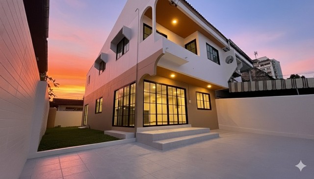 ประกาศฟรี! ซื้อ-ขาย-เช่า คอนโด บ้าน ทาวน์โฮม ที่ดิน และพื้นที่เชิงพาณิชย์ทั่วประเทศไทย ทุกทำเล ทุกงบประมาณ ไม่มีค่าใช้จ่าย ลงง่าย ขายไว เข้าถึงผู้ซื้อโดยตรง 2 292173pic1.jpg