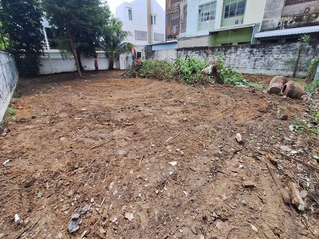 ประกาศฟรี! ซื้อ-ขาย-เช่า คอนโด บ้าน ทาวน์โฮม ที่ดิน และพื้นที่เชิงพาณิชย์ทั่วประเทศไทย ทุกทำเล ทุกงบประมาณ ไม่มีค่าใช้จ่าย ลงง่าย ขายไว เข้าถึงผู้ซื้อโดยตรง 5 474391pic4.jpg