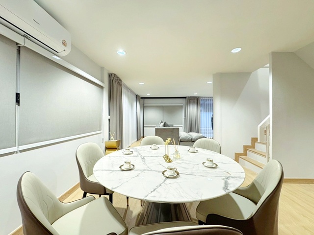 ประกาศฟรี! ซื้อ-ขาย-เช่า คอนโด บ้าน ทาวน์โฮม ที่ดิน และพื้นที่เชิงพาณิชย์ทั่วประเทศไทย ทุกทำเล ทุกงบประมาณ ไม่มีค่าใช้จ่าย ลงง่าย ขายไว เข้าถึงผู้ซื้อโดยตรง 4 253221pic3.jpg