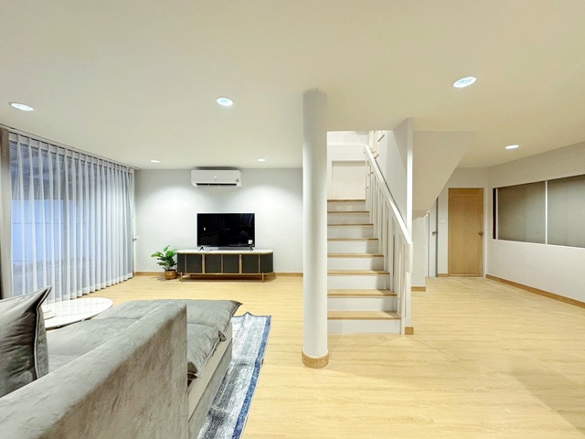 ประกาศฟรี! ซื้อ-ขาย-เช่า คอนโด บ้าน ทาวน์โฮม ที่ดิน และพื้นที่เชิงพาณิชย์ทั่วประเทศไทย ทุกทำเล ทุกงบประมาณ ไม่มีค่าใช้จ่าย ลงง่าย ขายไว เข้าถึงผู้ซื้อโดยตรง 5 253220pic4.jpg