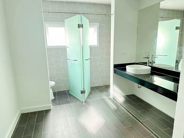 ประกาศฟรี! ซื้อ-ขาย-เช่า คอนโด บ้าน ทาวน์โฮม ที่ดิน และพื้นที่เชิงพาณิชย์ทั่วประเทศไทย ทุกทำเล ทุกงบประมาณ ไม่มีค่าใช้จ่าย ลงง่าย ขายไว เข้าถึงผู้ซื้อโดยตรง 5 253860pic4.jpg