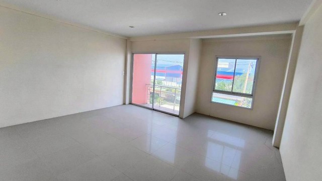 ประกาศฟรี! ซื้อ-ขาย-เช่า คอนโด บ้าน ทาวน์โฮม ที่ดิน และพื้นที่เชิงพาณิชย์ทั่วประเทศไทย ทุกทำเล ทุกงบประมาณ ไม่มีค่าใช้จ่าย ลงง่าย ขายไว เข้าถึงผู้ซื้อโดยตรง 5 253916pic4.jpg