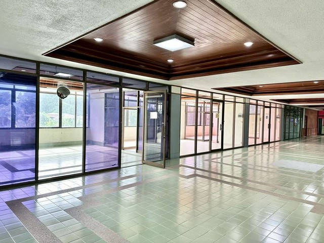 ประกาศฟรี! ซื้อ-ขาย-เช่า คอนโด บ้าน ทาวน์โฮม ที่ดิน และพื้นที่เชิงพาณิชย์ทั่วประเทศไทย ทุกทำเล ทุกงบประมาณ ไม่มีค่าใช้จ่าย ลงง่าย ขายไว เข้าถึงผู้ซื้อโดยตรง 3 296714pic2.jpg