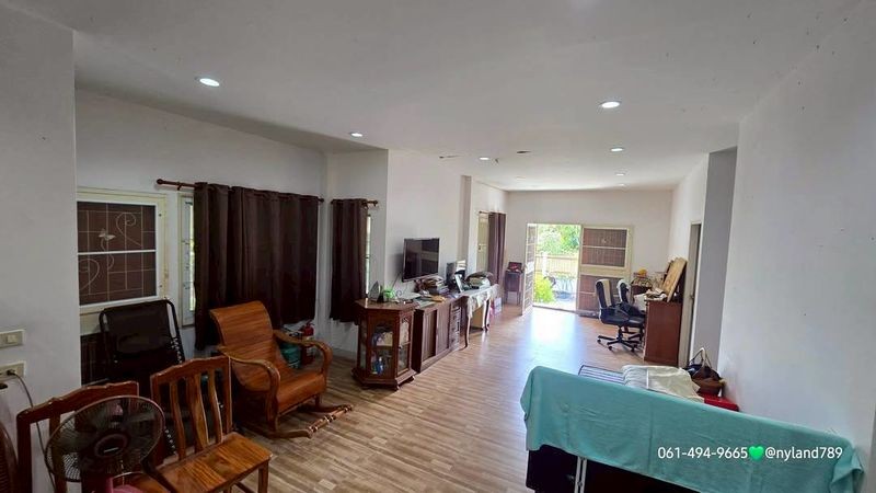 ประกาศฟรี! ซื้อ-ขาย-เช่า คอนโด บ้าน ทาวน์โฮม ที่ดิน และพื้นที่เชิงพาณิชย์ทั่วประเทศไทย ทุกทำเล ทุกงบประมาณ ไม่มีค่าใช้จ่าย ลงง่าย ขายไว เข้าถึงผู้ซื้อโดยตรง 5 515083pic4.jpg