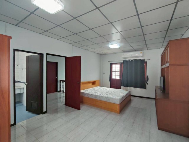 ประกาศฟรี! ซื้อ-ขาย-เช่า คอนโด บ้าน ทาวน์โฮม ที่ดิน และพื้นที่เชิงพาณิชย์ทั่วประเทศไทย ทุกทำเล ทุกงบประมาณ ไม่มีค่าใช้จ่าย ลงง่าย ขายไว เข้าถึงผู้ซื้อโดยตรง 5 294081pic4.jpg