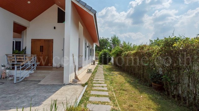 ประกาศฟรี! ซื้อ-ขาย-เช่า คอนโด บ้าน ทาวน์โฮม ที่ดิน และพื้นที่เชิงพาณิชย์ทั่วประเทศไทย ทุกทำเล ทุกงบประมาณ ไม่มีค่าใช้จ่าย ลงง่าย ขายไว เข้าถึงผู้ซื้อโดยตรง 5 253911pic4.jpg