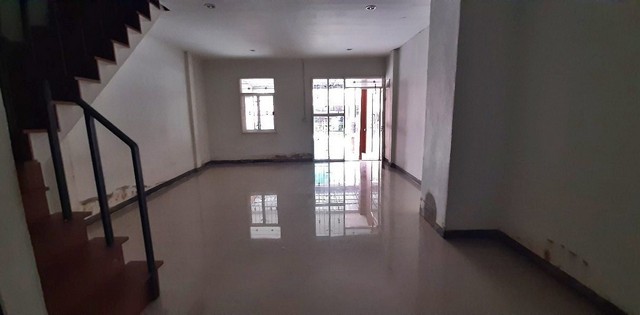 ประกาศฟรี! ซื้อ-ขาย-เช่า คอนโด บ้าน ทาวน์โฮม ที่ดิน และพื้นที่เชิงพาณิชย์ทั่วประเทศไทย ทุกทำเล ทุกงบประมาณ ไม่มีค่าใช้จ่าย ลงง่าย ขายไว เข้าถึงผู้ซื้อโดยตรง 3 253075pic2.jpg