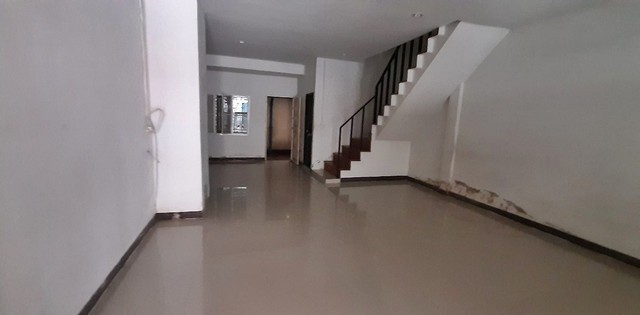 ประกาศฟรี! ซื้อ-ขาย-เช่า คอนโด บ้าน ทาวน์โฮม ที่ดิน และพื้นที่เชิงพาณิชย์ทั่วประเทศไทย ทุกทำเล ทุกงบประมาณ ไม่มีค่าใช้จ่าย ลงง่าย ขายไว เข้าถึงผู้ซื้อโดยตรง 4 253075pic3.jpg