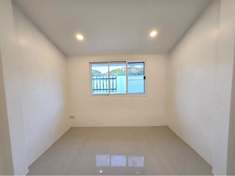 ประกาศฟรี! ซื้อ-ขาย-เช่า คอนโด บ้าน ทาวน์โฮม ที่ดิน และพื้นที่เชิงพาณิชย์ทั่วประเทศไทย ทุกทำเล ทุกงบประมาณ ไม่มีค่าใช้จ่าย ลงง่าย ขายไว เข้าถึงผู้ซื้อโดยตรง 5 315700pic4.jpg