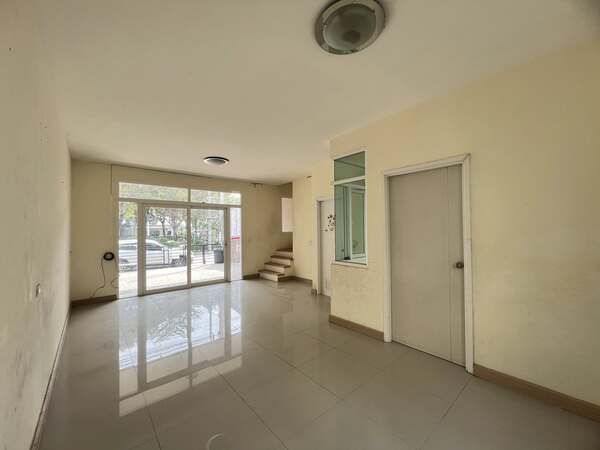 ประกาศฟรี! ซื้อ-ขาย-เช่า คอนโด บ้าน ทาวน์โฮม ที่ดิน และพื้นที่เชิงพาณิชย์ทั่วประเทศไทย ทุกทำเล ทุกงบประมาณ ไม่มีค่าใช้จ่าย ลงง่าย ขายไว เข้าถึงผู้ซื้อโดยตรง 4 515238pic3.jpg